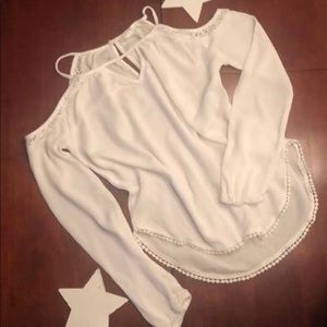 Aeropostale white top